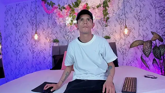 Bonny and carrot online show from February 26, 2026, 7:14 pm