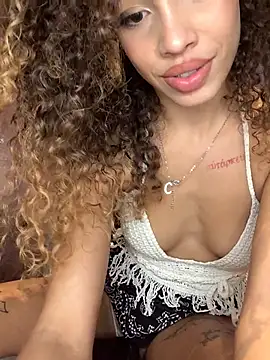   KAMI   online show from February 12, 2025, 9:11 pm