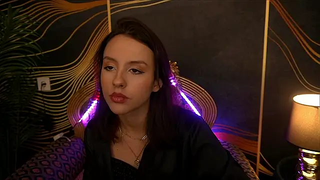 Snapshot of AnnaElys chatting on March 7, 2025, 10:21 pm AnnaElys online show from March 7, 2025, 10:21 pm