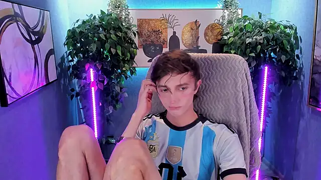 Snapshot of John_Weasley chatting on November 28, 2025, 8:09 pm John Weasley online show from November 28, 2025, 8:09 pm