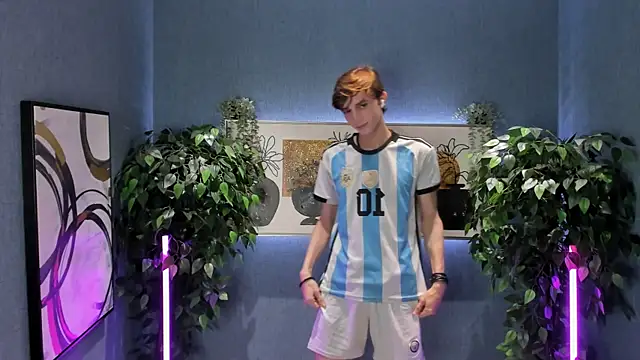 Snapshot of John_Weasley chatting on September 23, 2025, 7:59 am John Weasley online show from September 23, 2025, 7:59 am