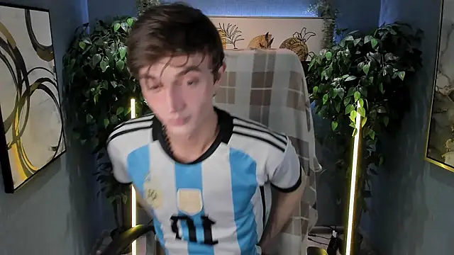 Snapshot of John_Weasley chatting on September 14, 2025, 9:26 pm John Weasley online show from September 14, 2025, 9:26 pm