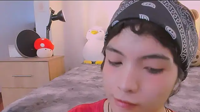 AllanYong18 online show from March 13, 2026, 12:10 pm