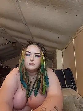 Snapshot of LitHippieBaby420 chatting on January 19, 2025, 10:49 pm LitHippieBaby420 online show from January 19, 2025, 10:49 pm