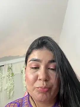 karla hotgirl online show from May 7, 2026, 1:32 am