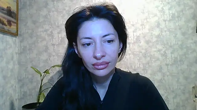 LissaBlossom online show from May 17, 2026, 4:01 am