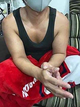 K0718 online show from April 21, 2026, 3:29 pm