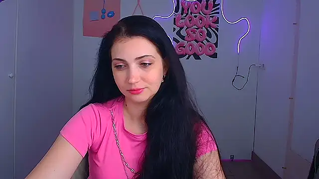 Snapshot of Amalia_amor chatting on July 13, 2026, 5:40 am Amalia amor online show from July 13, 2026, 5:40 am