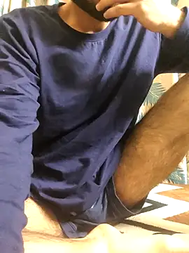 Snapshot of TOPMOON001 chatting on February 12, 2026, 6:51 pm TOPMOON001 online show from February 12, 2026, 6:51 pm