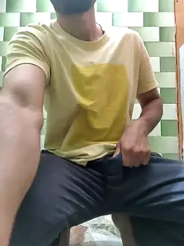 Snapshot of TOPMOON001 chatting on November 12, 2025, 5:55 am TOPMOON001 online show from November 12, 2025, 5:55 am