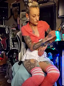 MissParadise40 online show from November 3, 2025, 11:19 pm