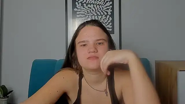 AdeleCruz online show from March 15, 2026, 1:07 pm