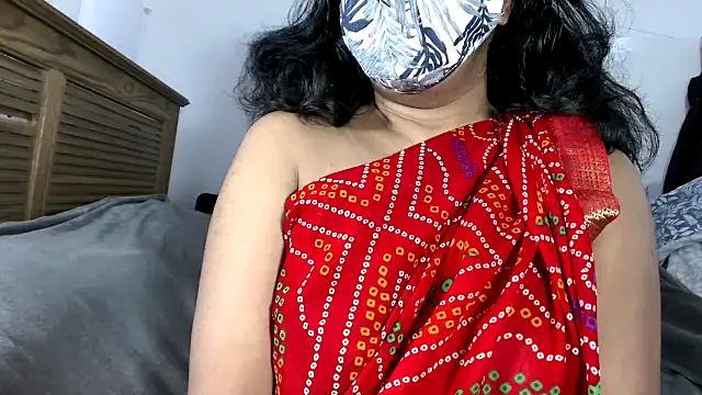 ArathyNambyarMallu online show from December 4, 2025, 9:52 am