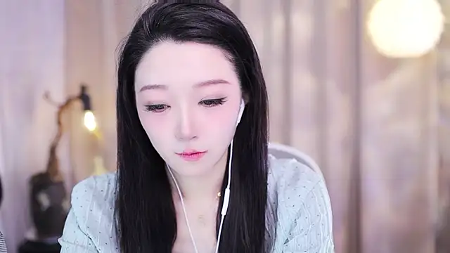 Snapshot of Zoe-99 chatting on December 20, 2025, 11:57 am Zoe-99 online show from December 20, 2025, 11:57 am