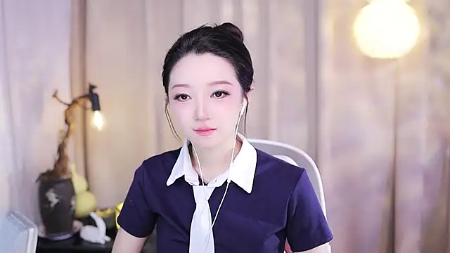 Snapshot of Zoe-99 chatting on December 16, 2025, 12:09 pm Zoe-99 online show from December 16, 2025, 12:09 pm