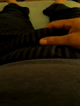 Schwach041967 online show from October 19, 2025, 6:27 am