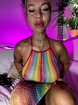 CheekyChels online show from September 25, 2025, 6:19 am