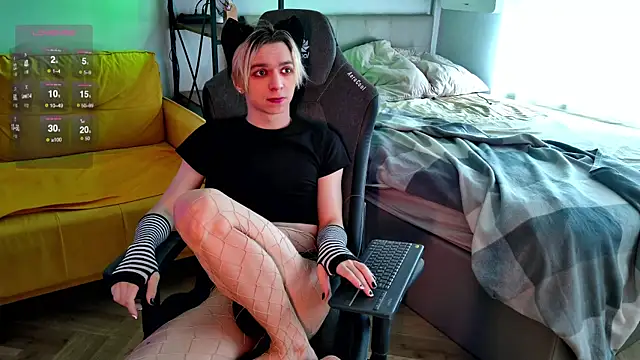 leon yuugen online show from March 20, 2025, 11:05 am