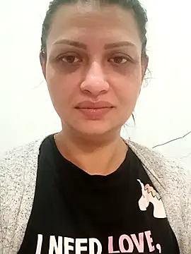 rosse26830 online show from April 6, 2026, 10:27 am