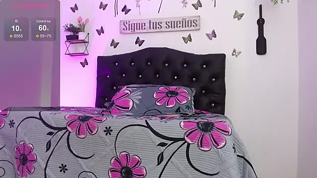 Candy Mendez online show from November 14, 2025, 12:09 pm