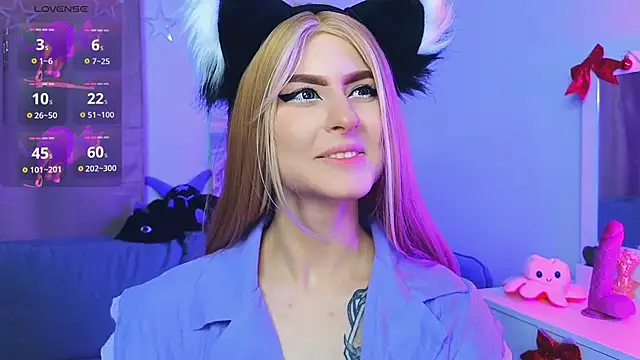 Emily  Mooree online show from February 10, 2025, 4:08 am