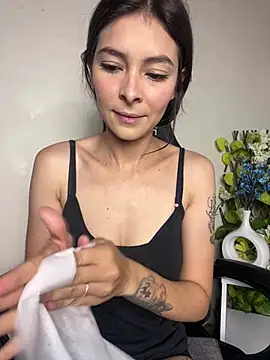 Snapshot of Aleska_Miami chatting on June 8, 2026, 3:34 pm Aleska Miami online show from June 8, 2026, 3:34 pm