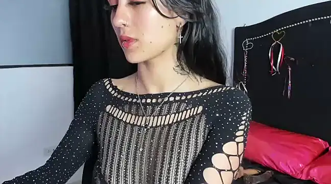 Snapshot of Cleo_Hott chatting on February 20, 2025, 3:12 am Cleo Hott online show from February 20, 2025, 3:12 am