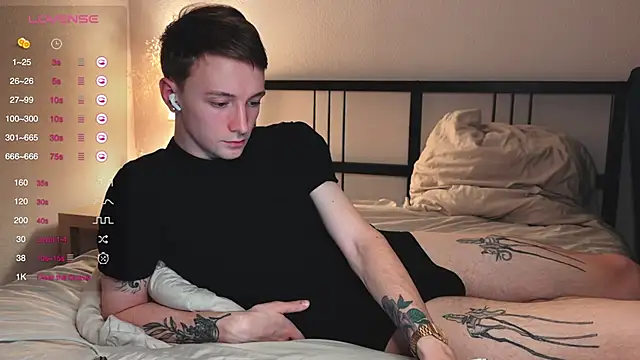 Snapshot of Calvin_Polanski chatting on October 31, 2025, 6:04 pm Calvin Polanski online show from October 31, 2025, 6:04 pm