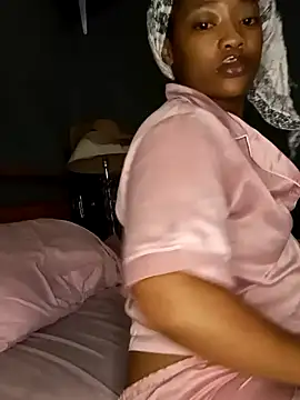 CaramelsexyCake online show from December 3, 2025, 9:03 pm