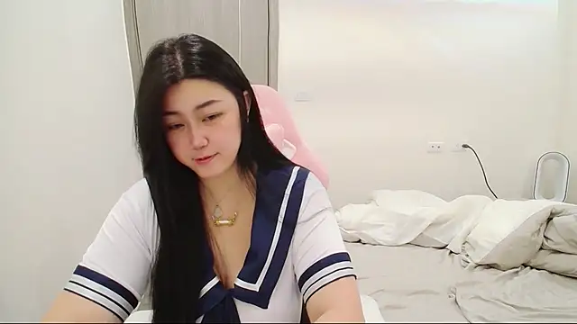 minnie9009 online show from February 8, 2026, 2:37 pm