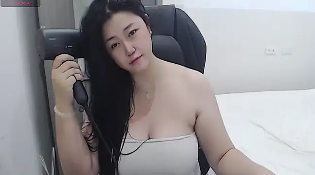 minnie9009 online show from March 2, 2025, 4:50 am