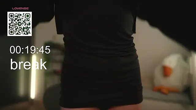 Snapshot of vse_sukki chatting on November 29, 2025, 5:07 am vse sukki online show from November 29, 2025, 5:07 am