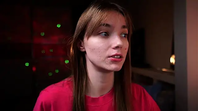 ileanacampbe online show from November 25, 2025, 4:35 am