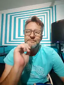 itsmeyes69 online show from February 5, 2025, 9:18 pm