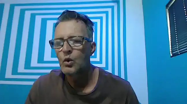 itsmeyes69 online show from January 24, 2025, 8:34 am