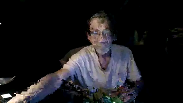 Snapshot of Aldick68 chatting on May 4, 2026, 7:33 am Aldick68 online show from May 4, 2026, 7:33 am