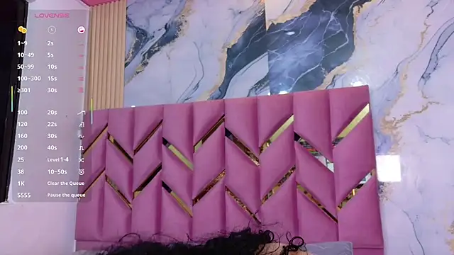 hotiergirl online show from February 5, 2026, 12:23 pm