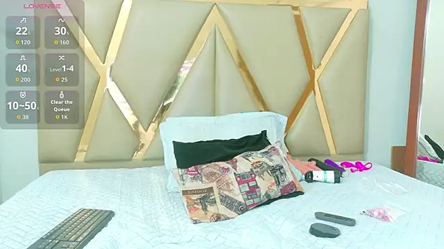 Snapshot of hotiergirl chatting on October 5, 2025, 12:18 pm hotiergirl online show from October 5, 2025, 12:18 pm