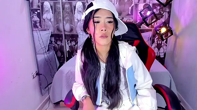Snapshot of Lil_ceyy chatting on October 10, 2025, 7:47 pm Lil ceyy online show from October 10, 2025, 7:47 pm