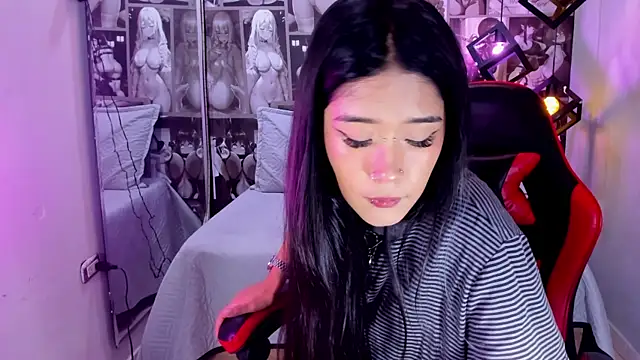 Snapshot of Lil_ceyy chatting on October 9, 2025, 7:47 pm Lil ceyy online show from October 9, 2025, 7:47 pm