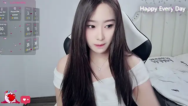 Snapshot of SlewVirus chatting on June 1, 2026, 5:34 pm SlewVirus online show from June 1, 2026, 5:34 pm