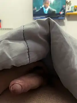 lucarioos06 online show from January 15, 2025, 9:51 pm