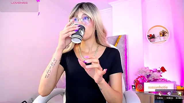 SussanHottye1  online show from October 4, 2025, 11:23 am