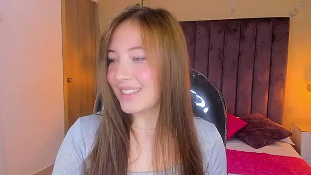 Dahlia Rousse online show from November 15, 2025, 10:58 pm