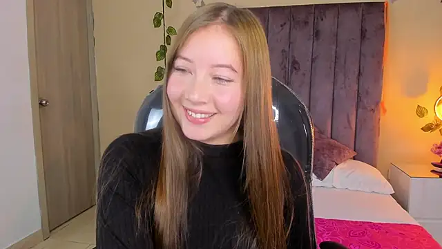 Dahlia Rousse online show from October 18, 2025, 10:12 pm