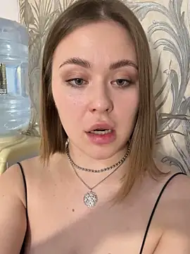 Snapshot of gi_grahams chatting on November 2, 2025, 5:51 pm gi grahams online show from November 2, 2025, 5:51 pm