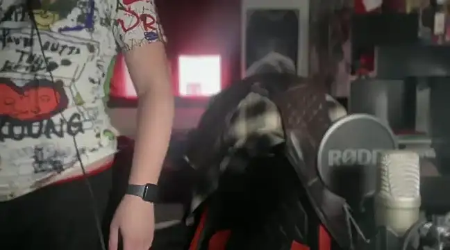 vittote online show from February 12, 2025, 4:44 pm