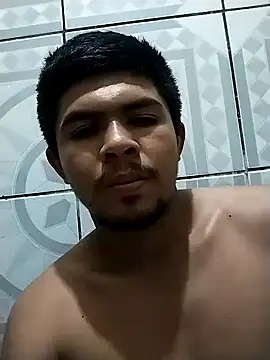 Snapshot of Nando081238 chatting on May 18, 2026, 10:58 pm Nando081238 online show from May 18, 2026, 10:58 pm