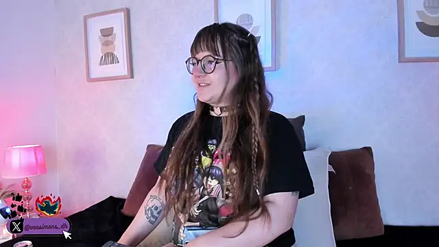 Veronica simons online show from September 18, 2025, 9:18 pm