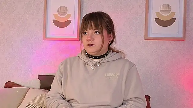 Veronica simons online show from October 10, 2025, 9:04 pm